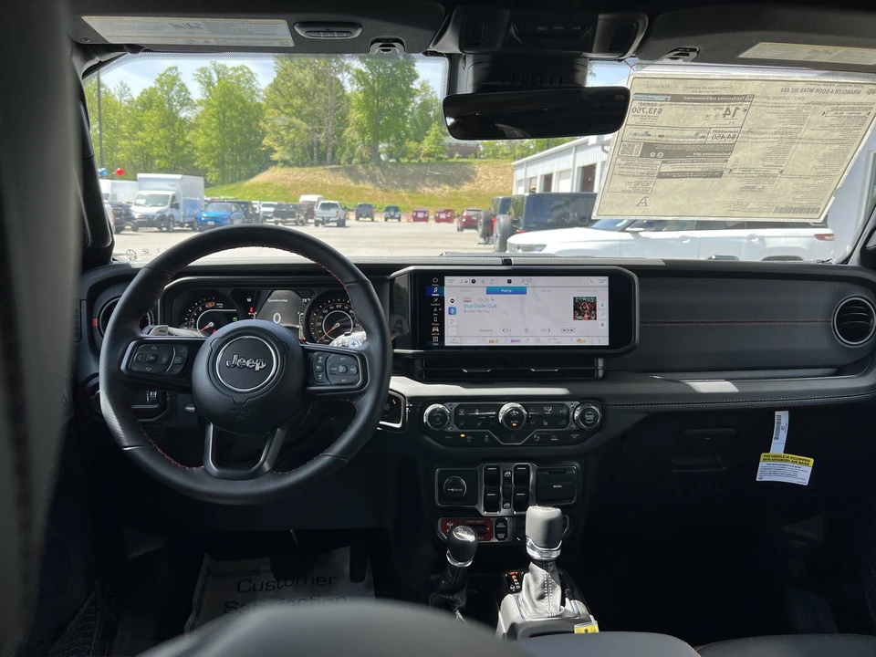 2026 Jeep JL Wrangler - Image 14 of 31