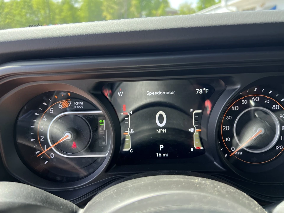 2026 Jeep JL Wrangler - Image 26 of 31