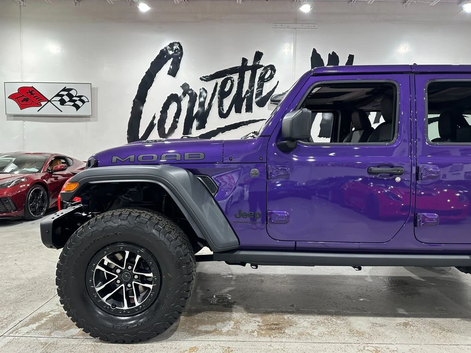 2026 Jeep JL Wrangler - Image 7 of 21