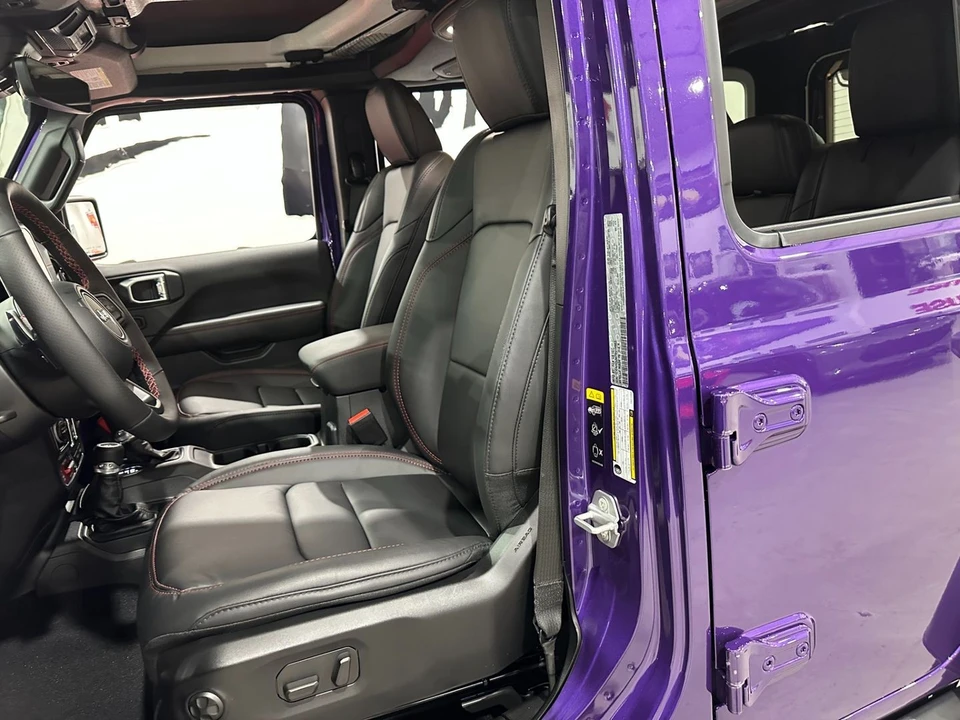 2026 Jeep JL Wrangler - Image 15 of 21