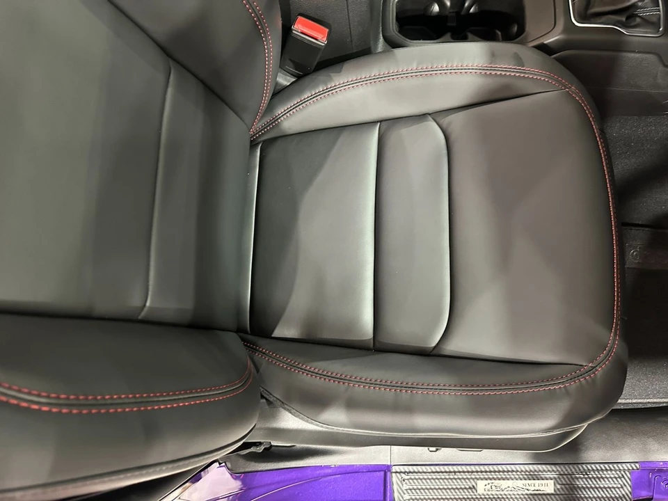 2026 Jeep JL Wrangler - Image 18 of 21