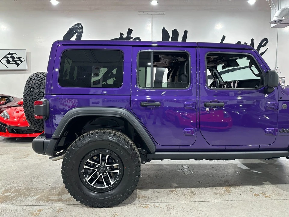 2026 Jeep JL Wrangler - Image 5 of 21