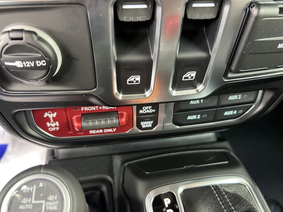 2026 Jeep JL Wrangler - Image 19 of 26