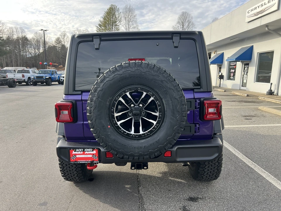 2026 Jeep JL Wrangler - Image 2 of 26