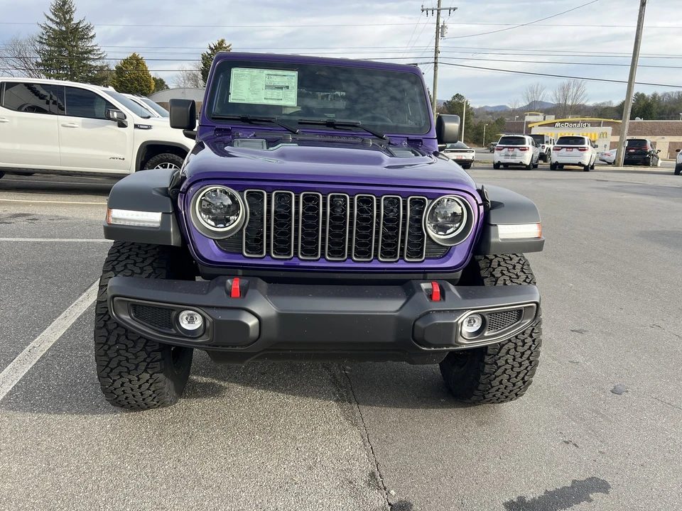 2026 Jeep JL Wrangler - Image 5 of 26