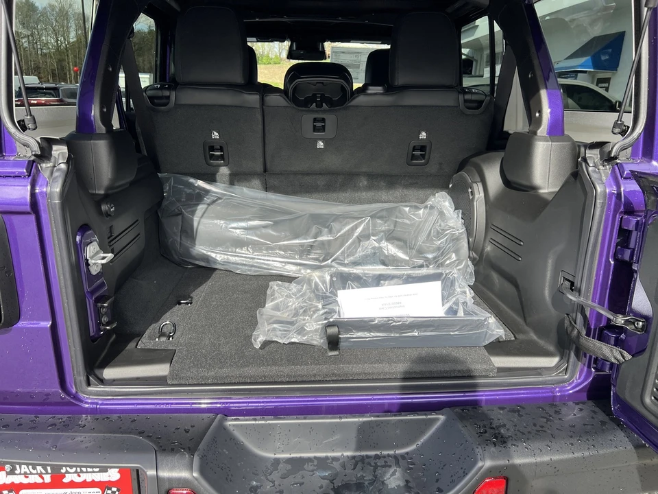 2026 Jeep JL Wrangler - Image 8 of 21