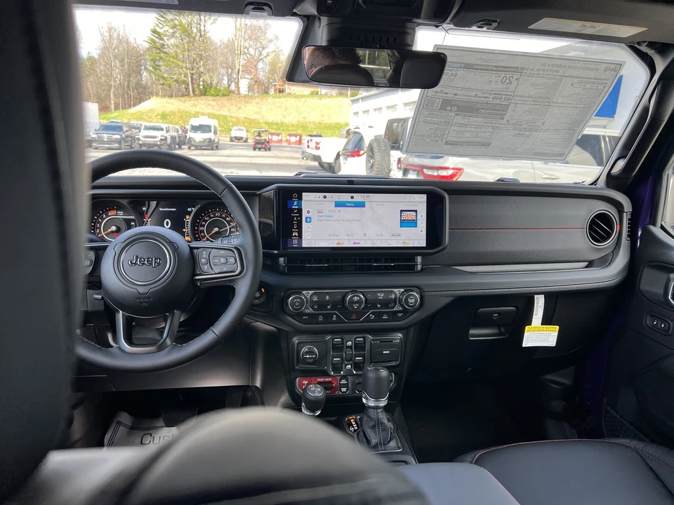 2026 Jeep JL Wrangler - Image 15 of 21