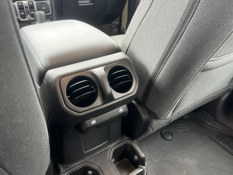 2026 Jeep - Image 10 of 20