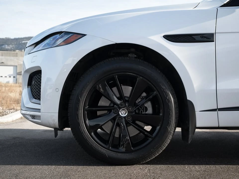 2026 Jaguar F-Pace - Image 10 of 11
