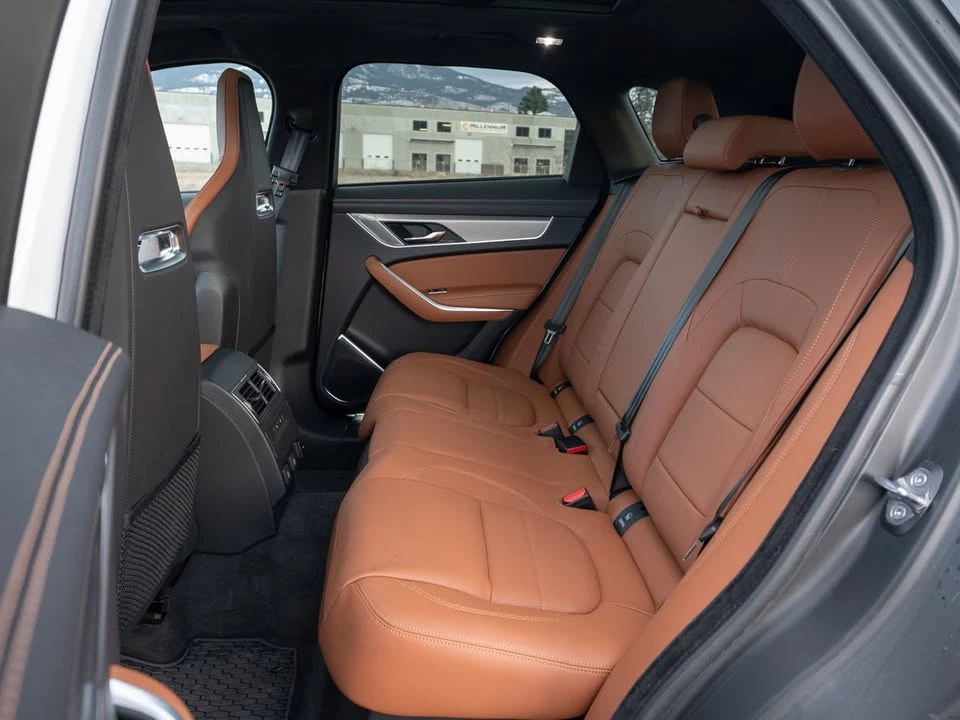 2026 Jaguar F-Pace - Image 6 of 11