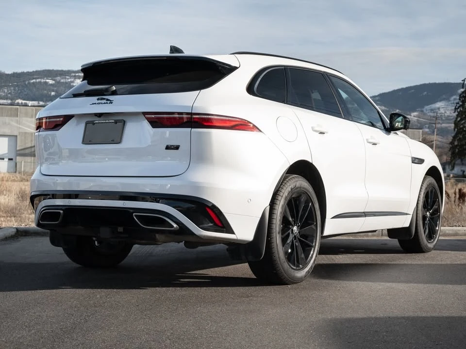 2026 Jaguar F-Pace - Image 2 of 11
