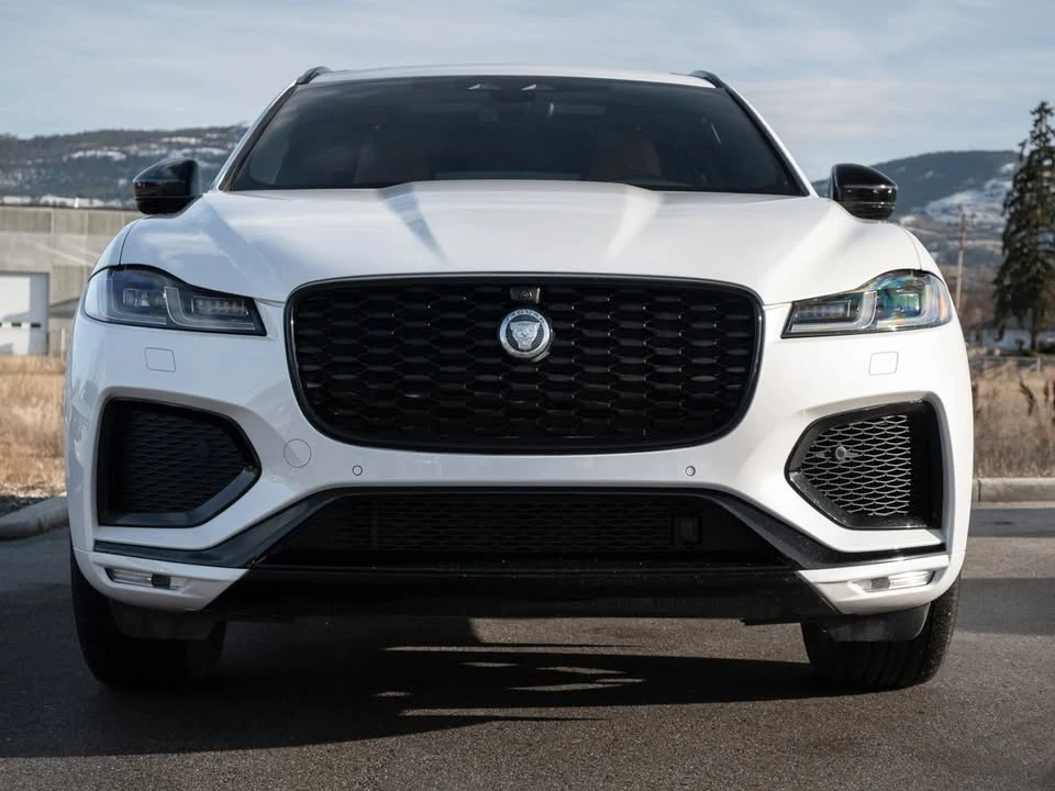 2026 Jaguar F-Pace - Image 9 of 11