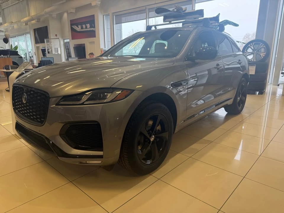 2026 Jaguar F-Pace - Image 3 of 8