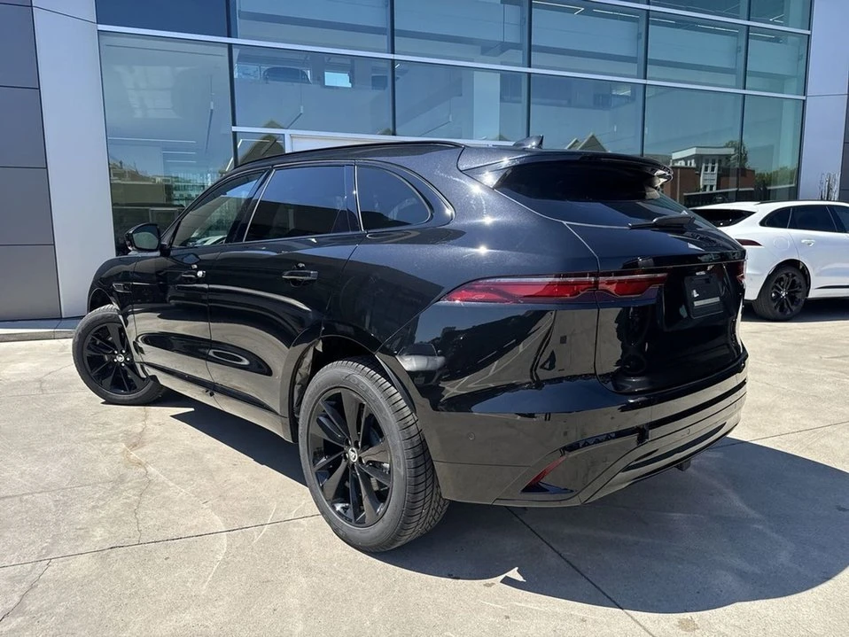 2026 Jaguar F-Pace - Image 3 of 18