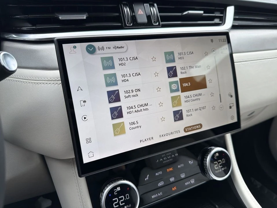 2026 Jaguar F-Pace - Image 11 of 19