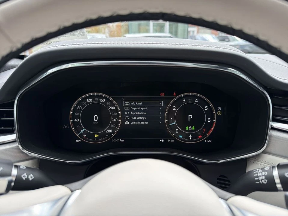 2026 Jaguar F-Pace - Image 10 of 19
