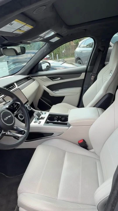 2026 Jaguar F-Pace - Image 6 of 7