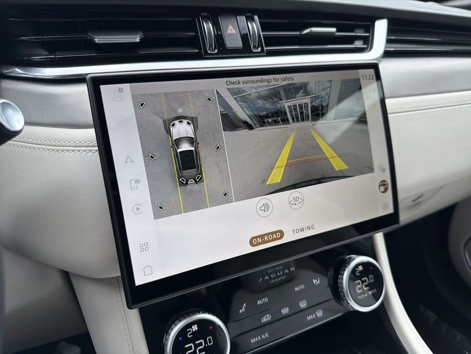 2026 Jaguar F-Pace - Image 12 of 19
