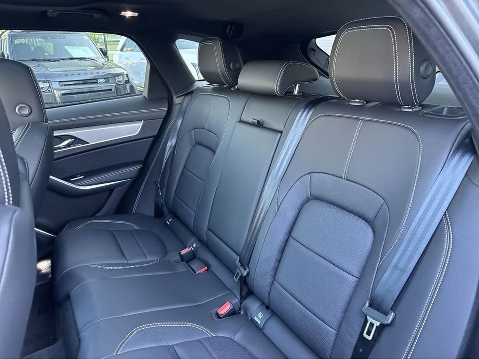 2026 Jaguar F-Pace - Image 17 of 18