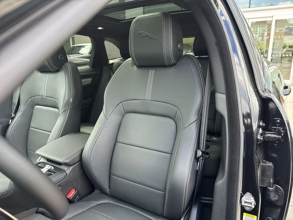 2026 Jaguar F-Pace - Image 5 of 18