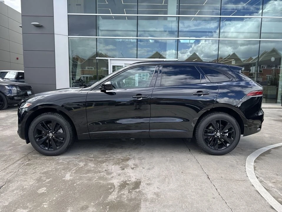 2026 Jaguar F-Pace - Image 2 of 18