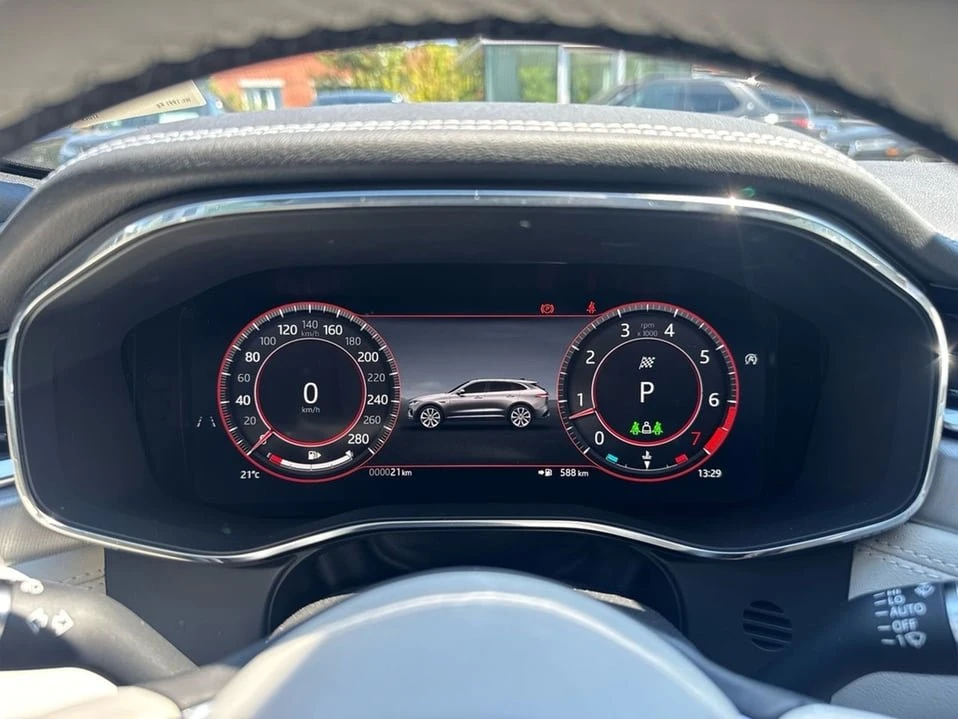 2026 Jaguar F-Pace - Image 9 of 18