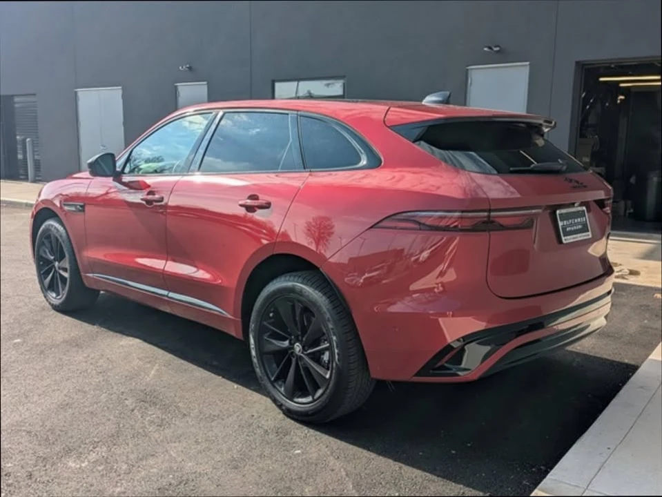 2026 Jaguar F-Pace - Image 4 of 18