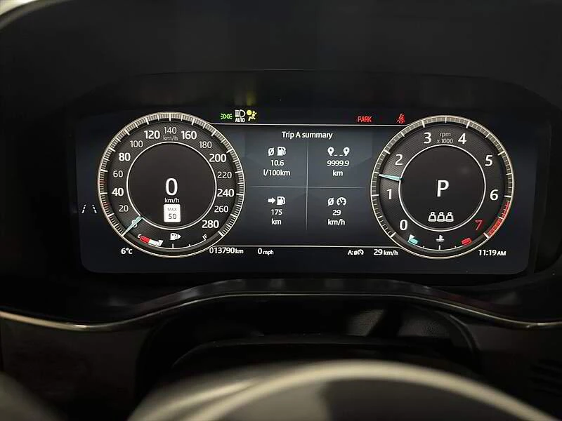 2026 Jaguar F-Pace - Image 12 of 18