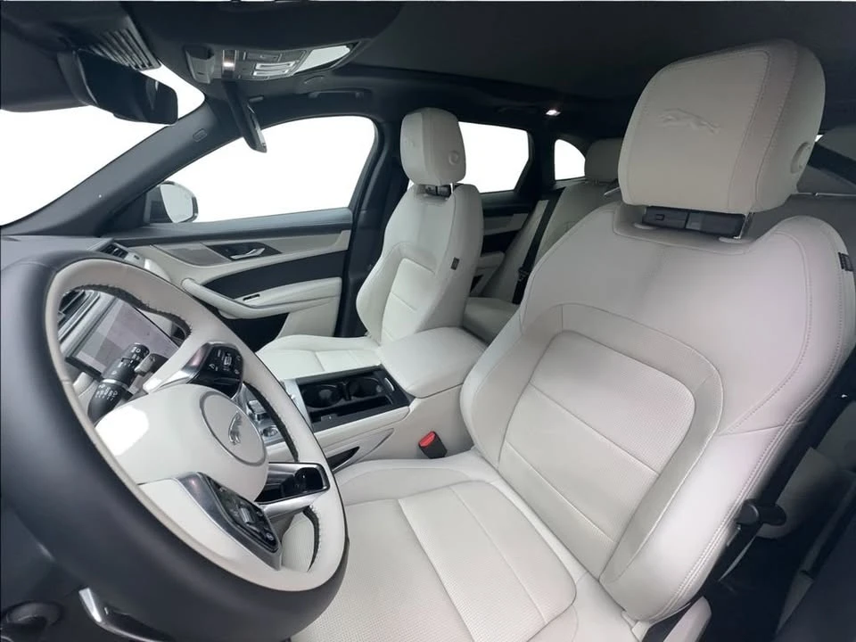 2026 Jaguar F-Pace - Image 18 of 20