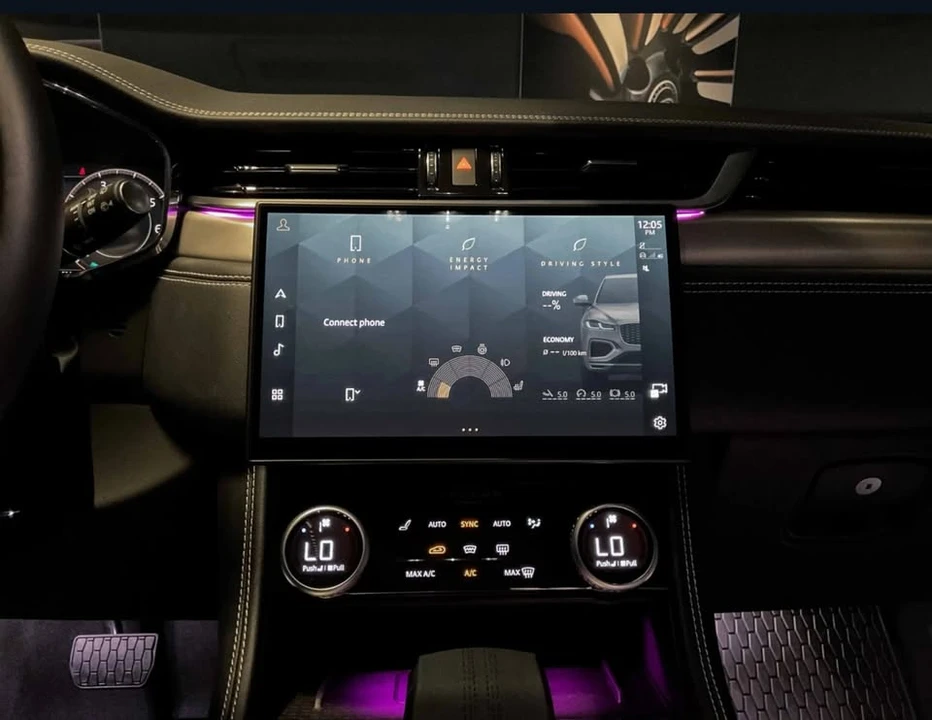 2026 Jaguar F-Pace - Image 9 of 12