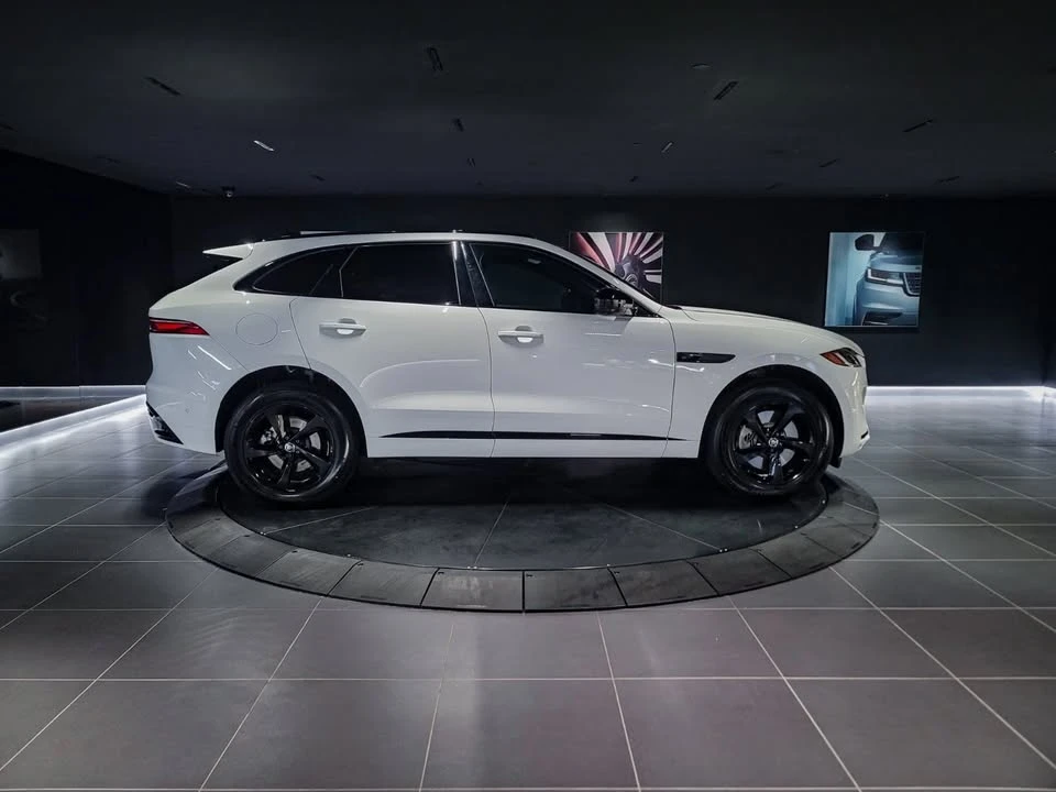 2026 Jaguar F-Pace - Image 3 of 19