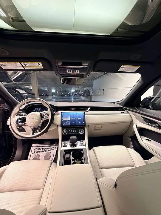 2026 Jaguar F-Pace - Image 7 of 9