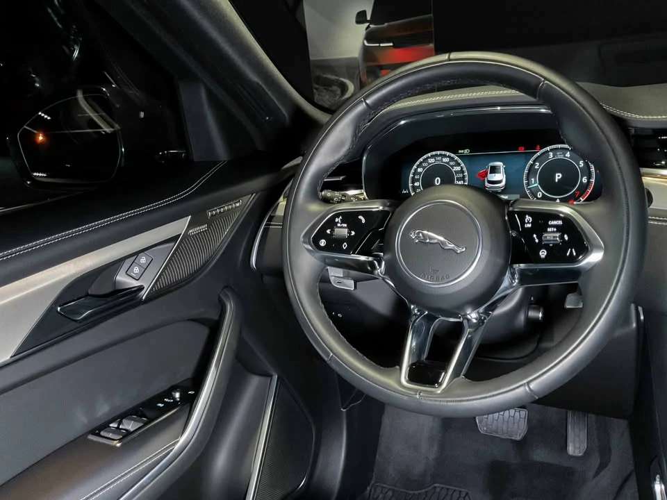 2026 Jaguar F-Pace - Image 12 of 20