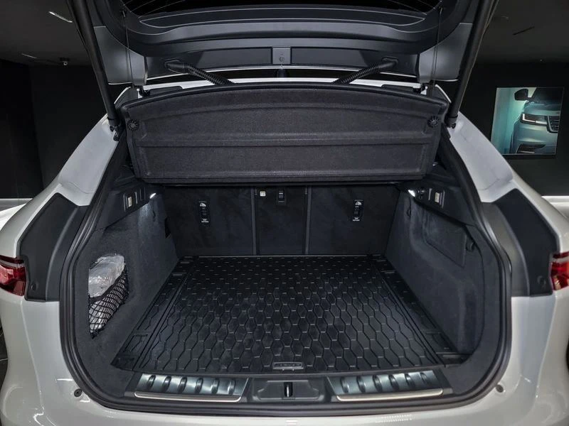 2026 Jaguar F-Pace - Image 20 of 20