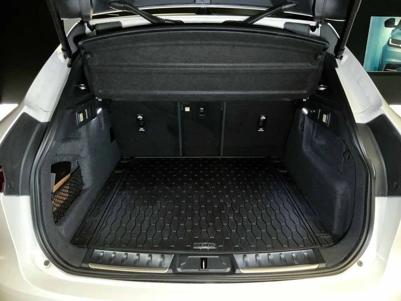 2026 Jaguar F-Pace - Image 20 of 20