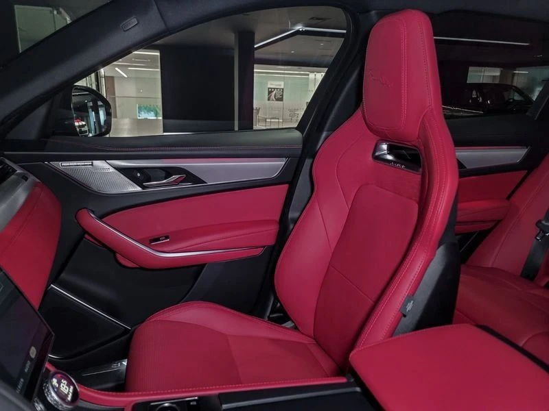 2026 Jaguar F-Pace - Image 18 of 20
