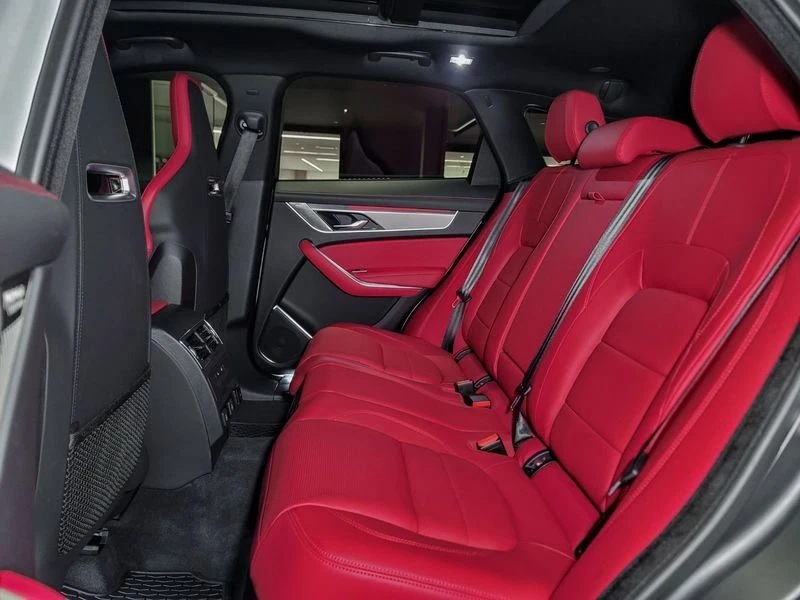 2026 Jaguar F-Pace - Image 19 of 20
