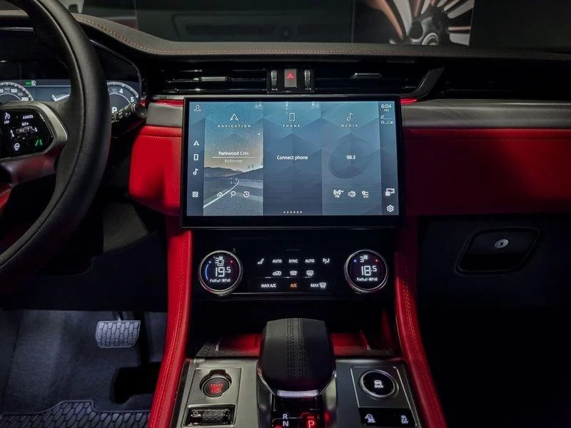 2026 Jaguar F-Pace - Image 16 of 20