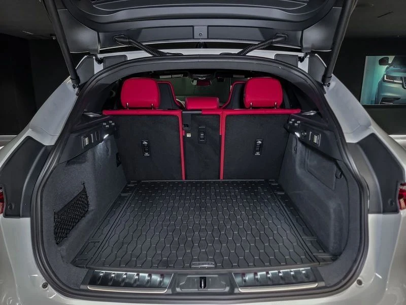 2026 Jaguar F-Pace - Image 20 of 20