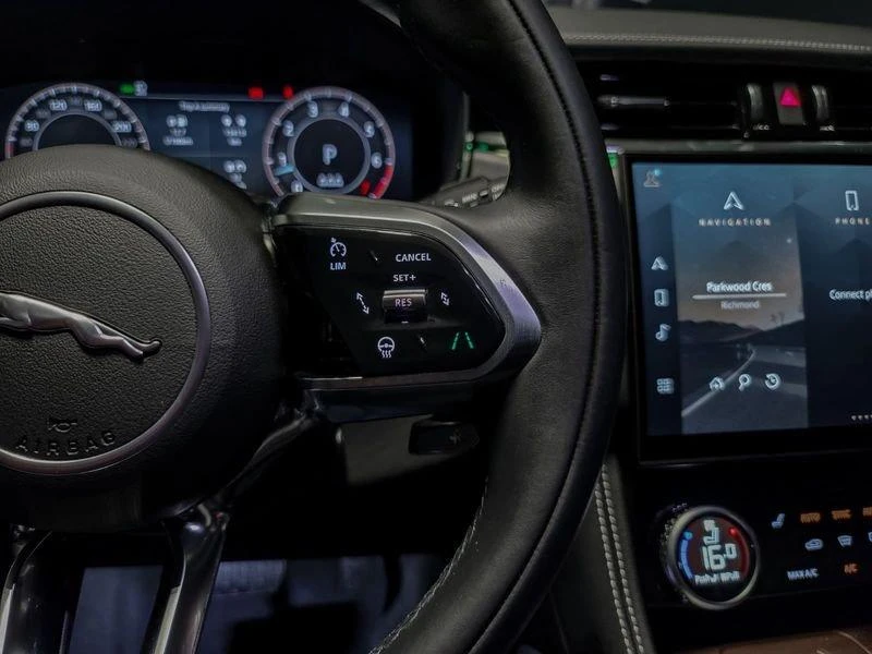 2026 Jaguar F-Pace - Image 13 of 20