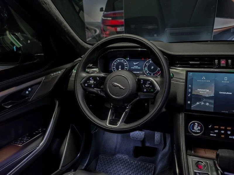 2026 Jaguar F-Pace - Image 10 of 20
