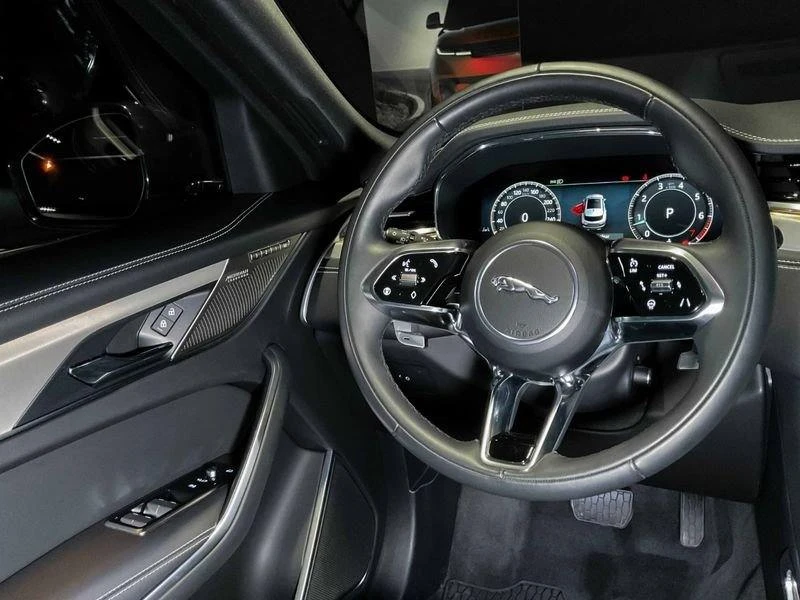 2026 Jaguar F-Pace - Image 4 of 10