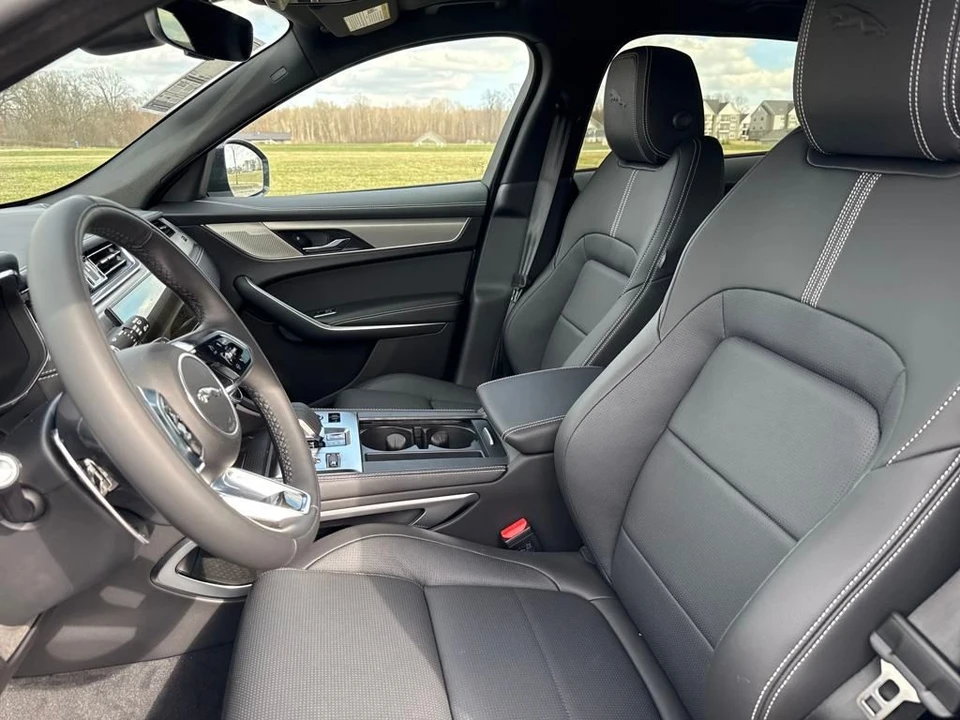 2026 Jaguar F-Pace - Image 12 of 12