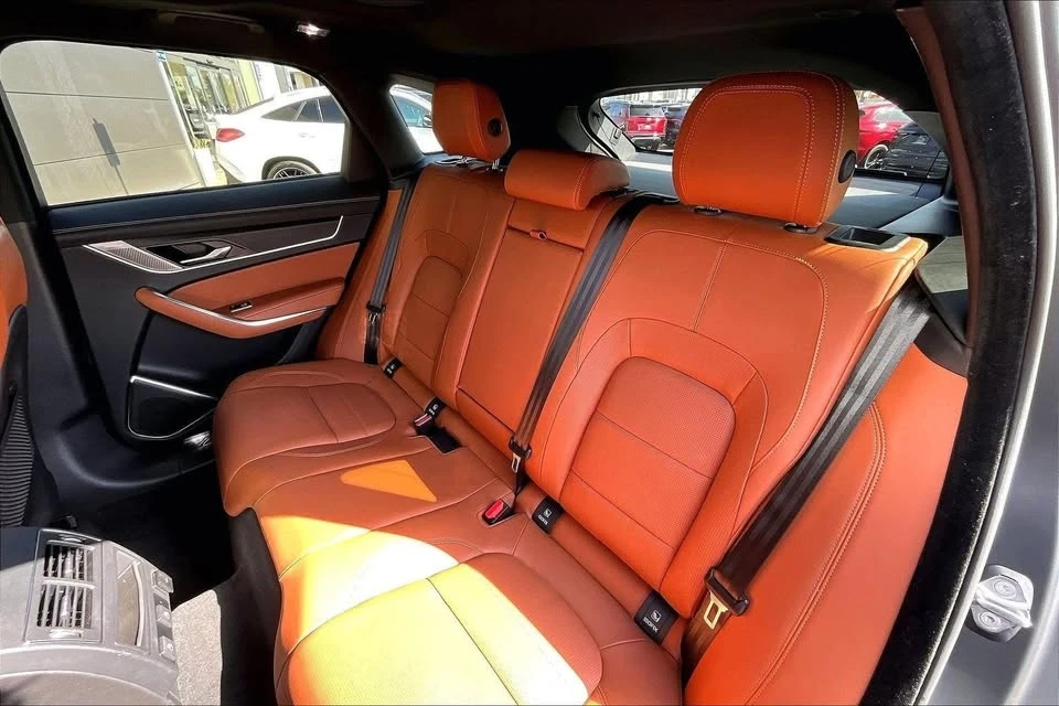 2026 Jaguar F-Pace - Image 13 of 13