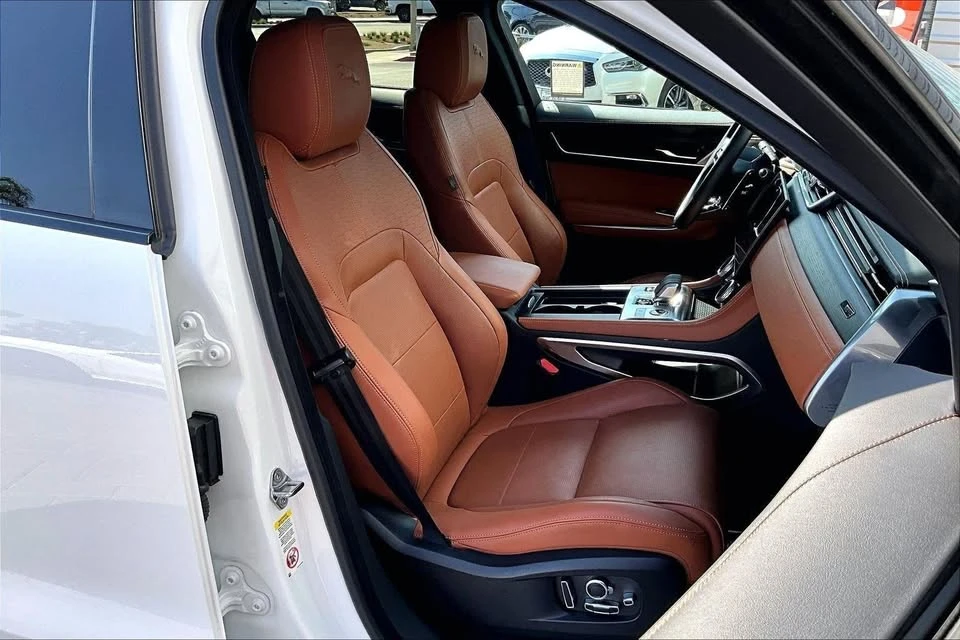 2026 Jaguar F-Pace - Image 6 of 13