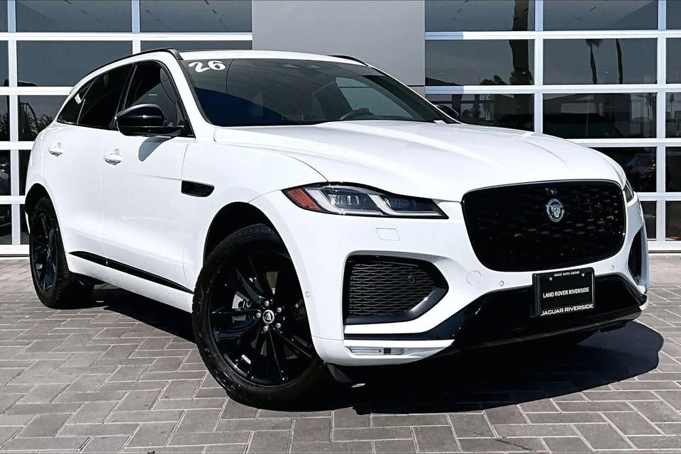 2026 Jaguar F-Pace - Image 2 of 13