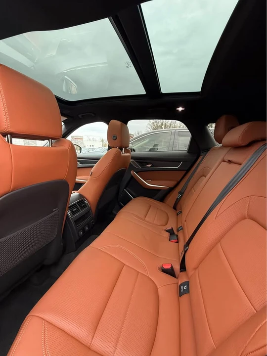 2026 Jaguar F-Pace - Image 8 of 10