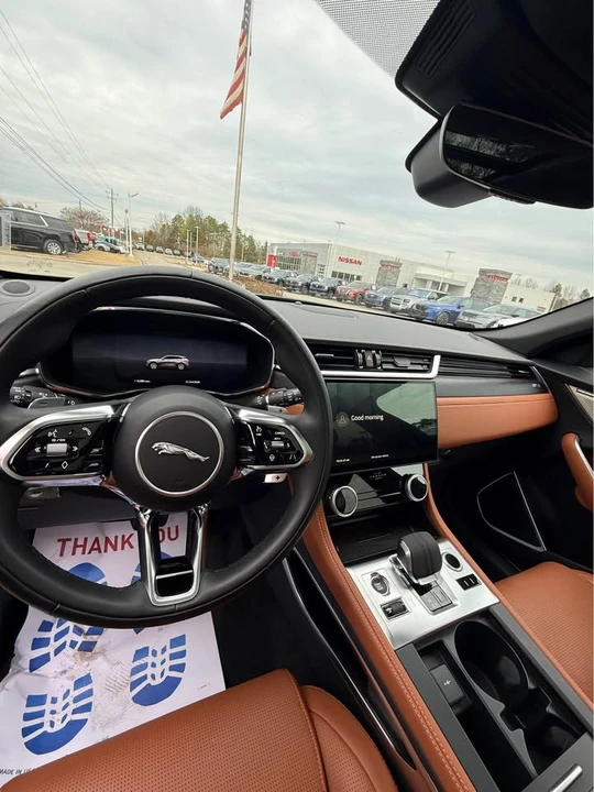 2026 Jaguar F-Pace - Image 6 of 10