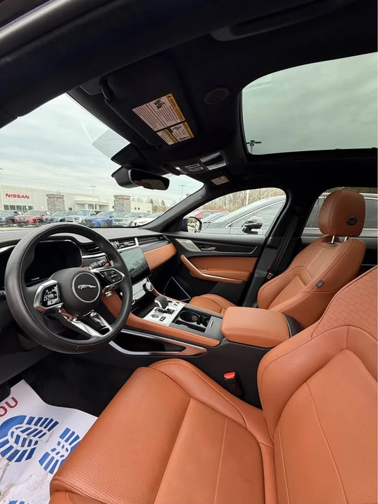 2026 Jaguar F-Pace - Image 7 of 10