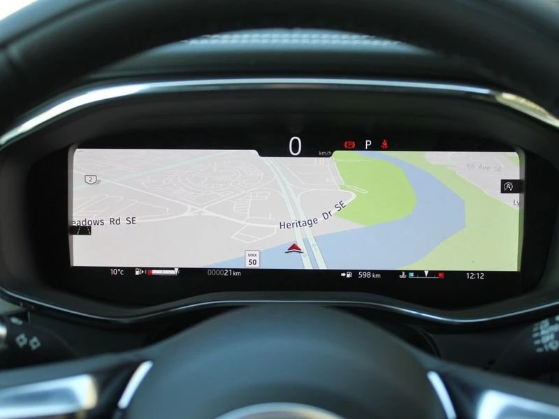 2026 Jaguar F-Pace - Image 10 of 17